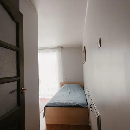 Vase بيت للعطل تارتو